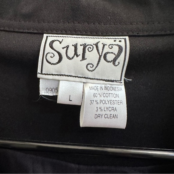 Vintage Black Floral Embroidered and Beaded Jacket - Picture 2 of 6